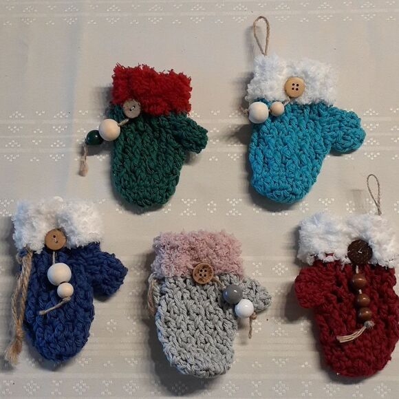 5 pc.mitten ornaments - Picture 1 of 8